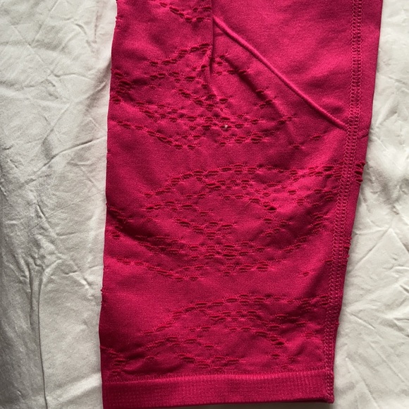 Fabletics leggings. Size medium. - Picture 2 of 3
